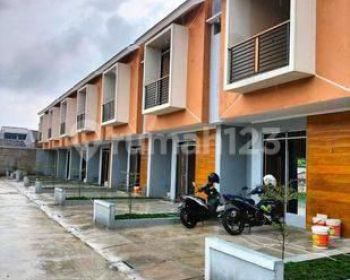 Di jual Rumah 2 lantai Cukup 2 juta All in Sampai Terima kunci