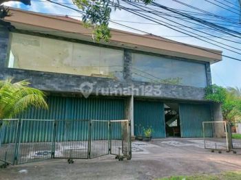 Showroom For Sell , Ida Bagus Mantra