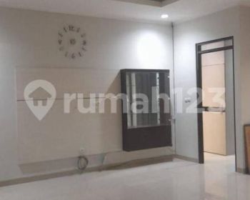 Sewa rumah di mekar wangi  termurah