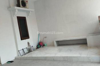 Kaveling di Griyaloka belakang versailes seberang The Green