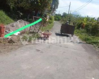 Tanah Jl raya krapyak jakal km 9 ketimur