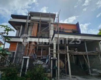 Dijual Rumah Di Griya Loka Bsd