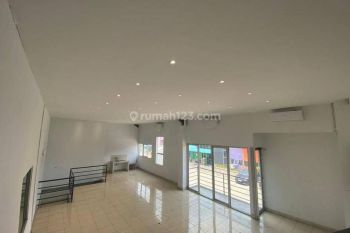 Di sewakan Gudang Di Karawaci Tangerang