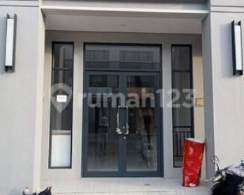 Sewa Ruko District 91 di Bsd 2 Lt Include 3 Ac Harga 65jt