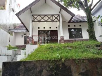 Rumah Disewakan di Sindanglaya Bandung