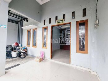 RUMAH BAGUS DEKAT PINTU TOL KLODRAN DAN BANDARA SOLO