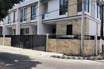 Jual rumah Darmo2an harga 1 M an