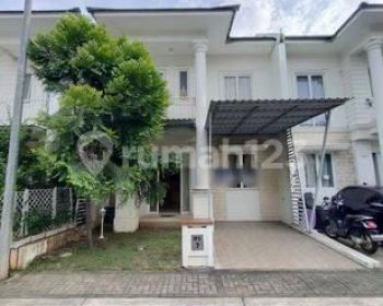 Rumah 2 lantai dekat danau Vanya Park BSD