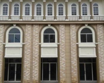 Disewakan Ruko Green Lake City Hadap Jalan Raya Cocok Untuk Kantor, Kafe Dll