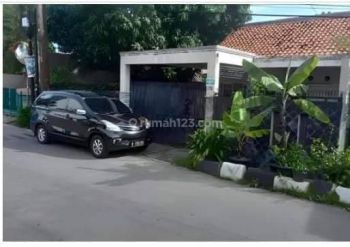 Rumah Bangunan Lama Dalam Komplek Kelapa Gading Timur,akses Mobil