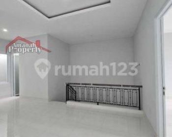 Rumah Mewah Full Fasilitas Dalam Cluster Bambu Apus, Cipayung, Jakarta Timur
