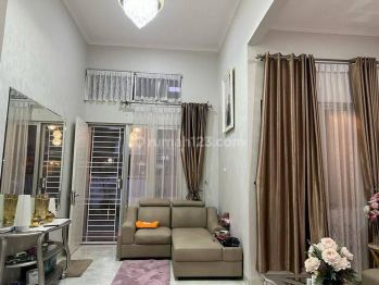 Rumah Sudah Renovasi SHM di Harapan Indah Cluster Ifolia , Bekasi