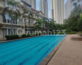 Rumah di Simprug Gallery Residence Bagus Timur