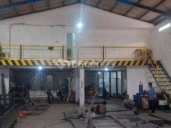 Dijual Gudang di Lingkungan Industri Kecil 426 m² SHM