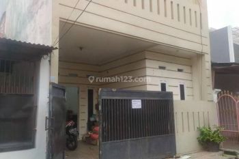 Disewa /Dijual Rumah Cocok Untuk Usaha Di Komplek Perumahan Poris Indah Cipondoh