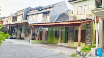 Rumah Second 2lantai Furnish di Cluster di Baki Sukoharjo