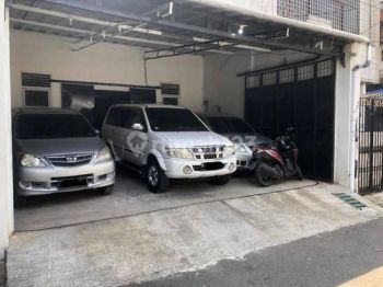 DIJUAL CEPAT Rumah /pabrik konveksi 2 lantai di jl Pejagalan 5, pekojan, jakarta