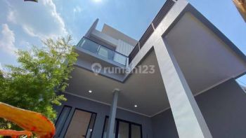 PROMO TERBATAS Rumah Cantik Idaman Dekat Alun-alun Ujung Berung