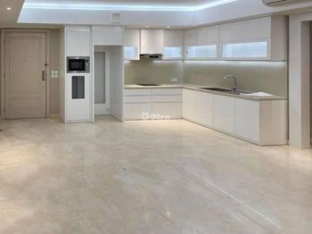 Apartment The Peak Residence, Tunjungan Plaza, Furnish