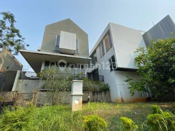 Rumah Scandiv Dengan Pool Mewah Alam Sutera SHM Hadap Selatan Timur