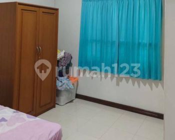 Rumah Asri Nyaman di Pesona Khayangan,Depok