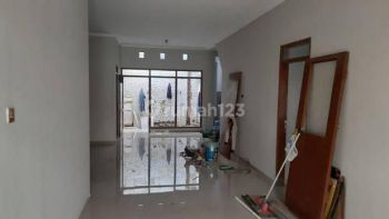 Rumah Bagus 2 Lantai Cluster Taman Kopo Indah Bandung