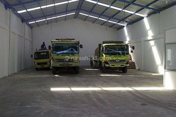 Gudang Disewa Lokasi Strategis di Caringin Satria Raya