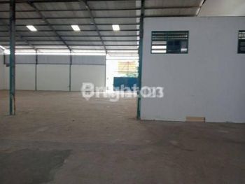 GUDANG 1500M2 DI JLN RAYA NGALIYAN