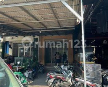 Ruko 3 lantai parkir luas di Grand Galaxy, Bekasi
