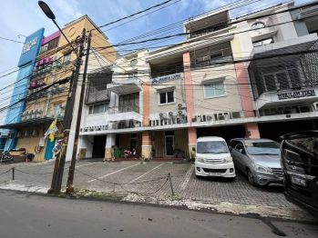 Rukan dekat MRT Haji Nawi Radio Dalam Gandaria utara kebayoran baru ,jaksel