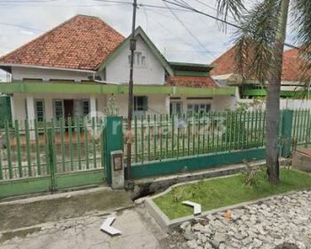 Rumah lama Jl Kalasan RARE