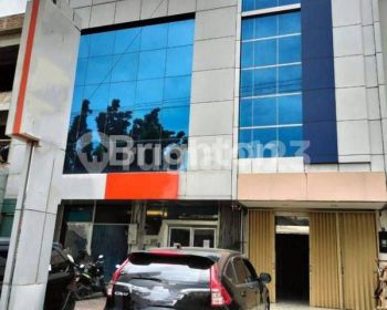 RUKO KEBAYORAN LAMA 3.5 LANTAI LOKASI PREMIUM DENGAN ZONA KOMERSIAL BEBAS BANJIR