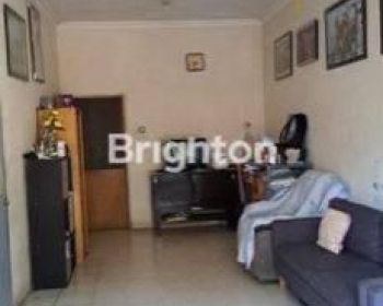 Buyer Only, Rungkut Asri, Rumah Hitung Tanah Dan Lokasi Strategis