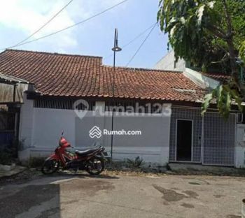 Turun Harga! jual cepat rumah hoek di Taman Kopo Indah