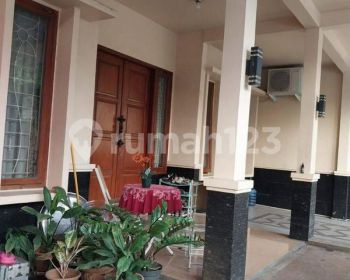 Disewakan rumah mewah siap huni di pekayon bekasi