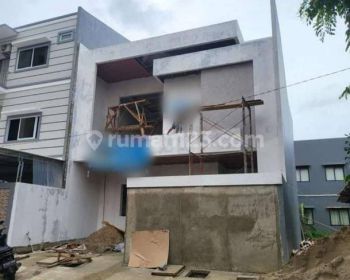 Rumah Bangunan Baru Minimalis Taman Surya 5