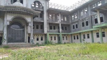 Tanah Bangunan Pesantren di Lokasi nya : jln.Adi Sucipto RT 02/08 No.128 Kel.