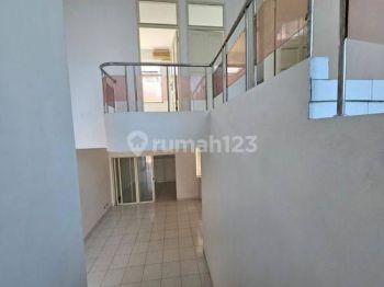 Dijual Rumah 2 Lantai Siap Huni di Taman Modern Cakung Jakarta Timur