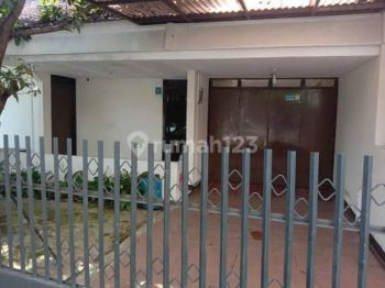 Rumah Nyaman Terawat Siap Huni di Cikutra, Bandung