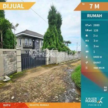 Villa Mewah View Cakep dengan Lahan yang Luas di daerah Selecta, Bumiaji, Batu