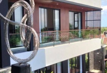 LUXURY VILLA BARU UNGASAN DEKAT PANTAI MELASTI