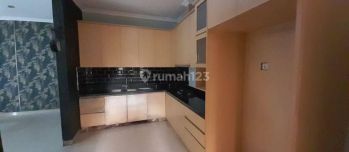 Rumah Siap Huni 2 Lantai Duri Kepa Hook Hadap Barat Utara