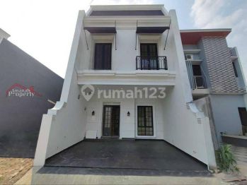 Rumah Ready Dalam Cluster 2,5 Lantai Lingkungan Bersih di Jagakarsa Jakarta