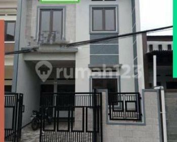 Harga Menarik Rumah Dua Lantai Dekat Bsm Bandung 290M9