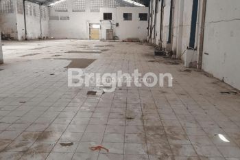 Gudang Eks Pabrik Di Tropodo Sidoarjo Akses Kontainer