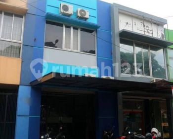 Ruko Dijual Murah Strategis di Emerald Boulevard Bintaro
