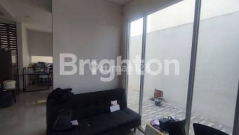 RMH MINIMALIS 2 LT FULL FURNISH, (KOMPLIT). PINTU DGN SMART HOME, CCTV DPN MASUK