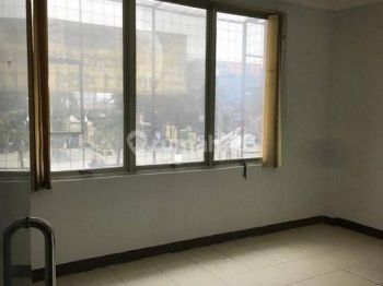 Disewakan Ruko di Boulevard, Harapan Indah