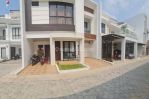 thumbnail-rumah-mewah-full-bata-merah-di-duren-sawit-bebas-custom-layout-7