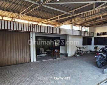 Tanah bonus rumah di tulodong SCBD nyaman buat hunian depan taman